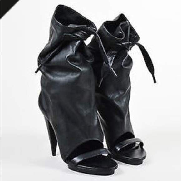 Balenciaga Shoes - 🔥RARE Balenciaga booties!